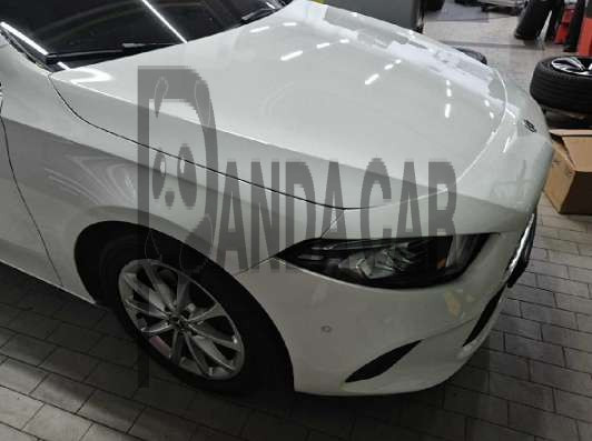 2020 Mercedes-Benz A220 Sedan, photograph 4
