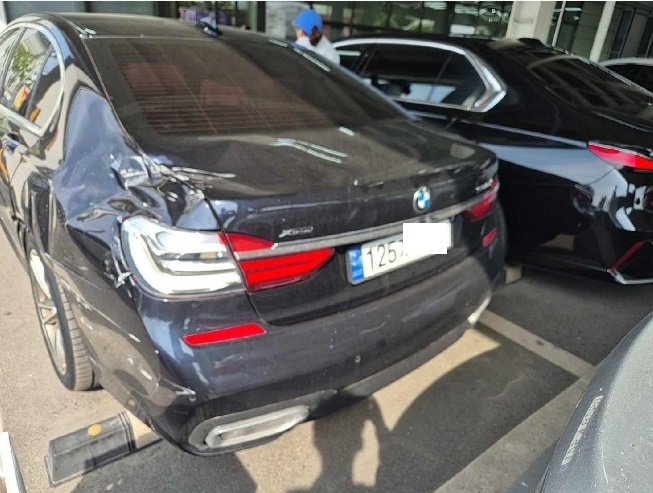 2018 BMW 730d xDrive WLTP, photograph 1