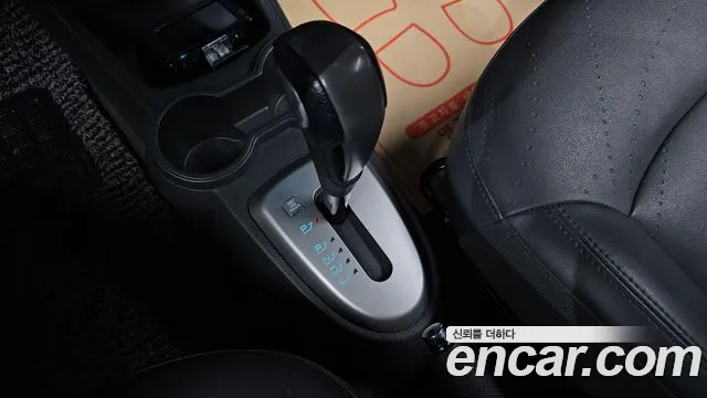 2015 ChevroletGMDaewoo Spark LT, photograph 1