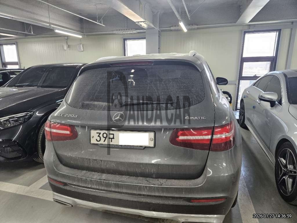 2017 Mercedes-Benz GLC220 d 4Matic, photograph 4