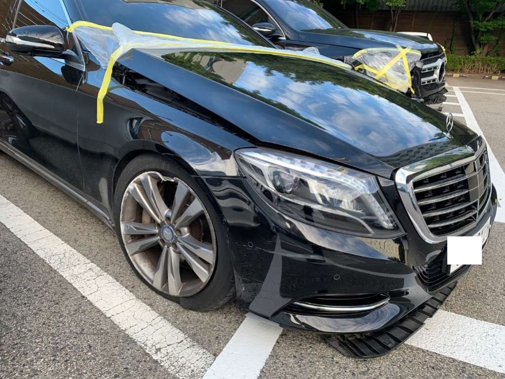 2017 Mercedes-Benz S400 4Matic L, photograph 3