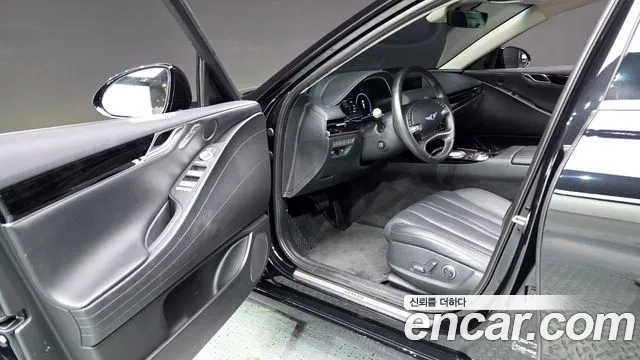 Genesis G80 Gasoline 2.5 Turbo AWD — photo 1 of 37
