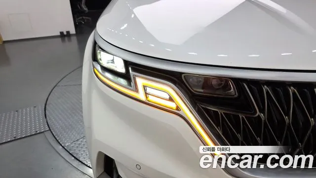 2020 Kia Canival Diesel 9-Seater Signature, photograph 3
