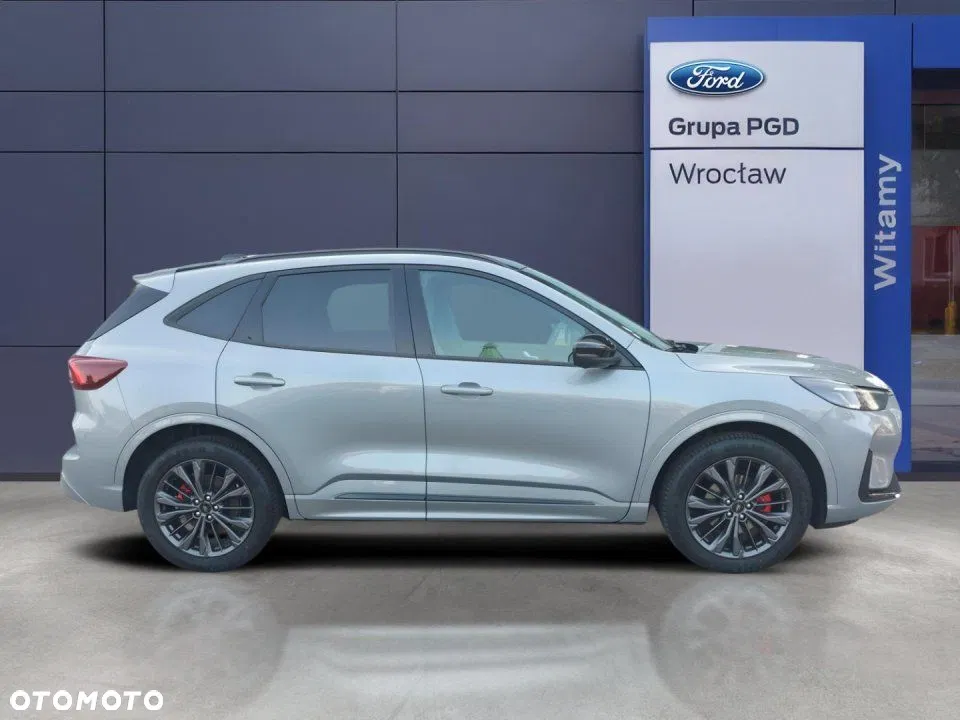 2026 Ford Kuga, photograph 6
