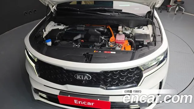 Kia Sorento HEV 1.6 2WD — photo 1 of 20