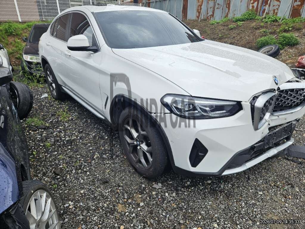2022 BMW X4 xDrive20i, photograph 4