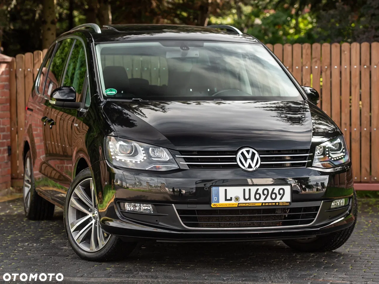 2012 Volkswagen Sharan 2.0 TDI BlueMotion Technology Match, photograph 9