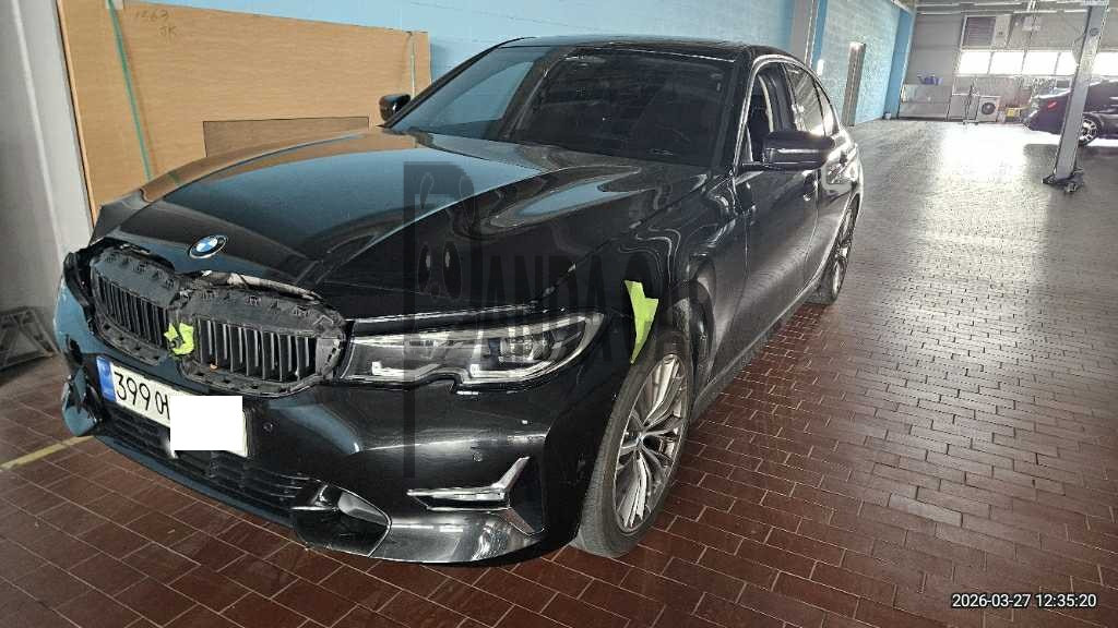 2021 BMW 320i, photograph 5