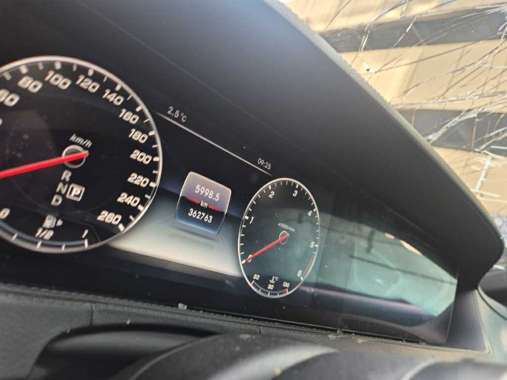 2018 Mercedes-Benz S400 d 4Matic L, photograph 2
