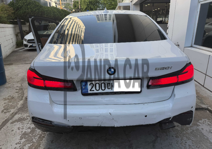 2023 BMW 520i, photograph 1