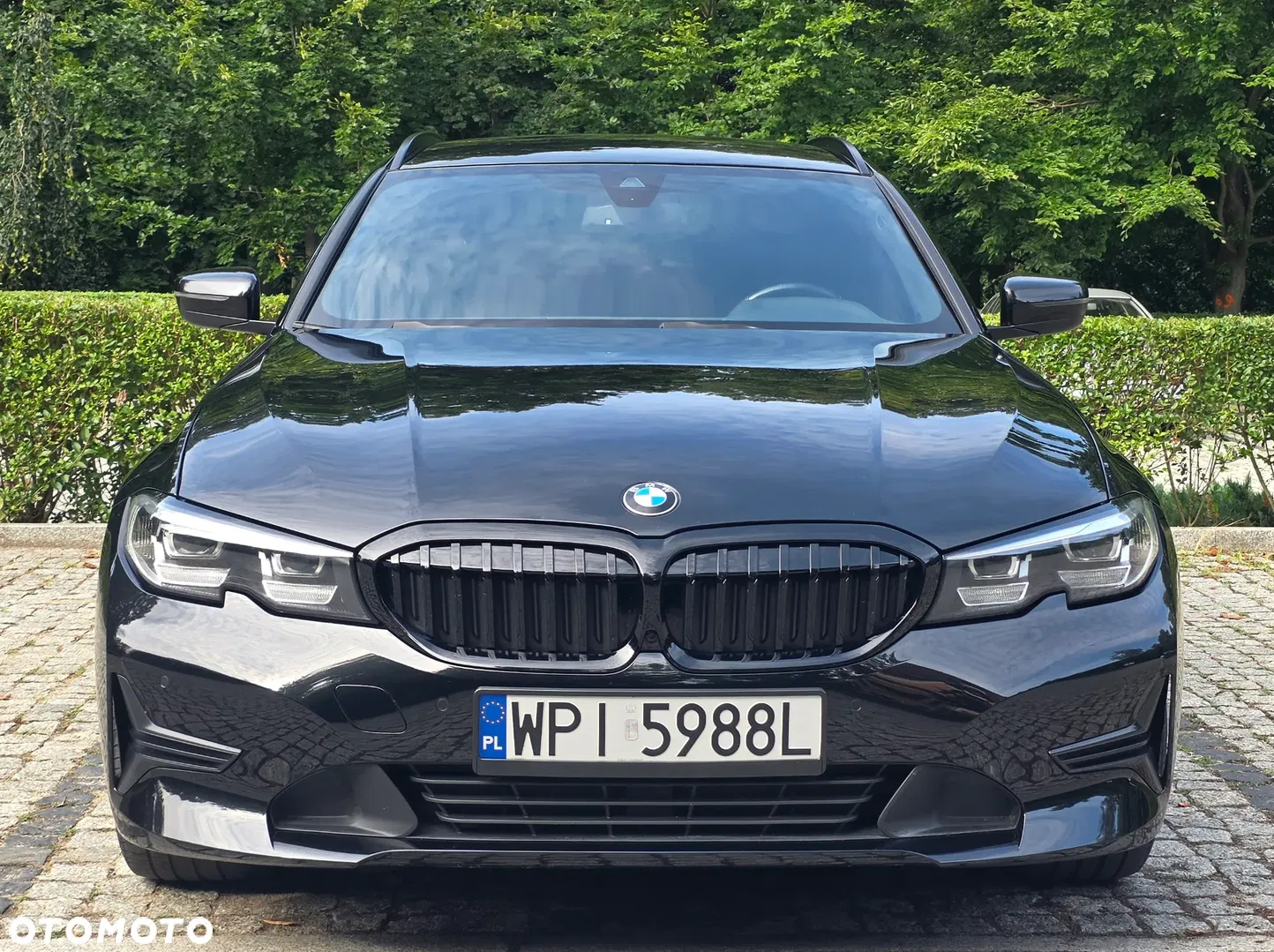 BMW Seria 3 318d MHEV Business Edition — photo 1 of 22