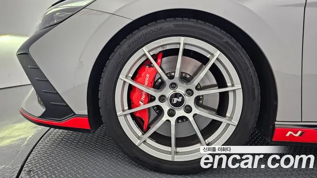 Hyundai AVANTE 2.0 N — photo 1 of 34