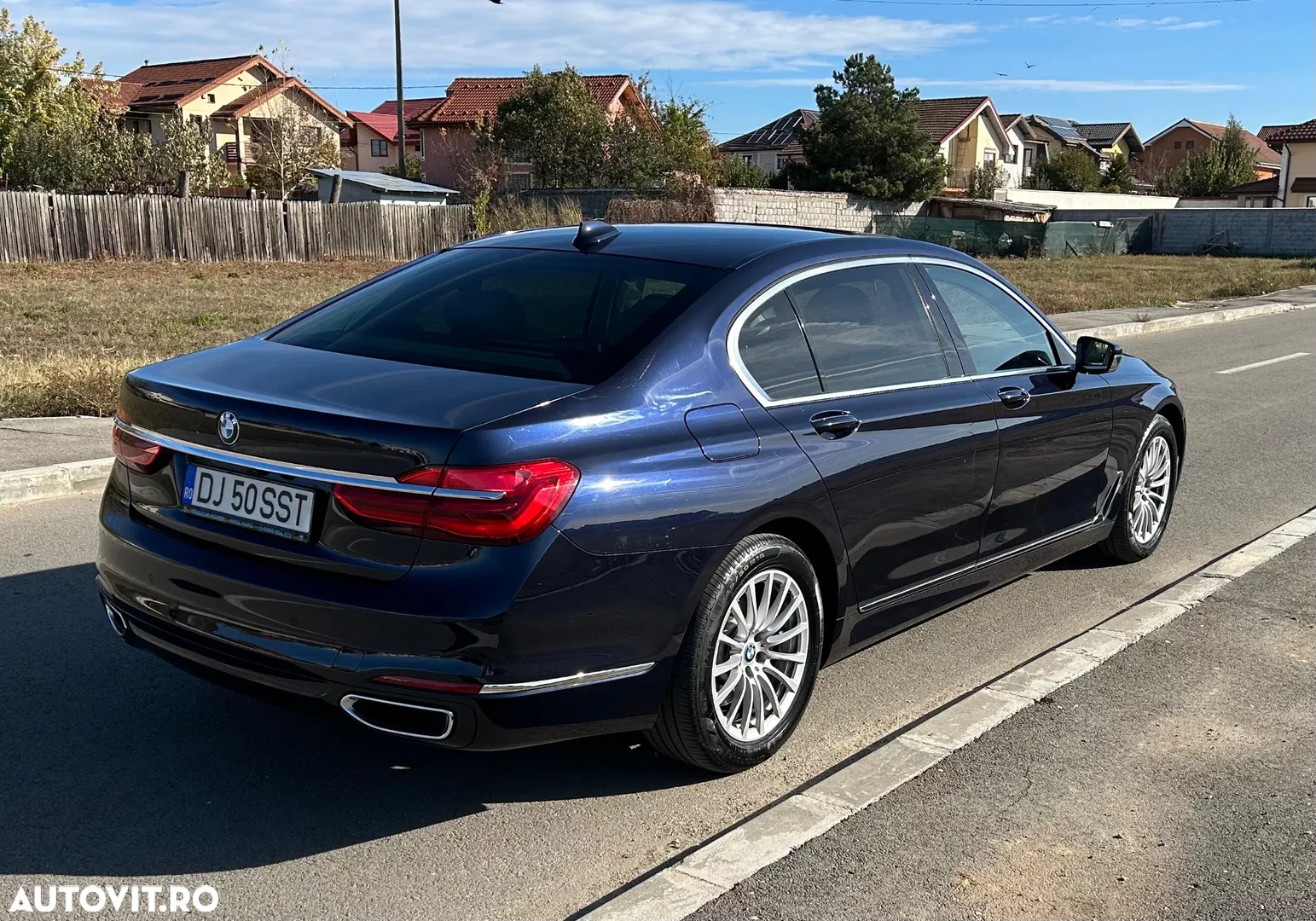 2016 BMW Seria 7 730Ld xDrive, photograph 3