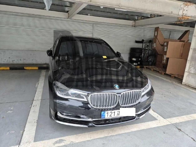 2018 BMW 750Li xDrive, photograph 1