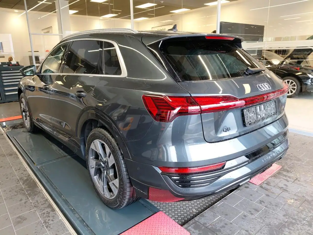 2023 Audi Q8 e-tron 55 ACC AHK HuD 360° MATRIX e-SITZE 20Z, photograph 5