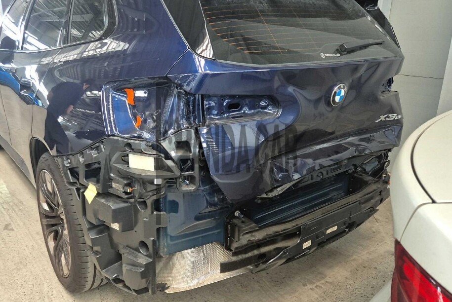 2025 BMW X3 20 xDrive, photograph 2
