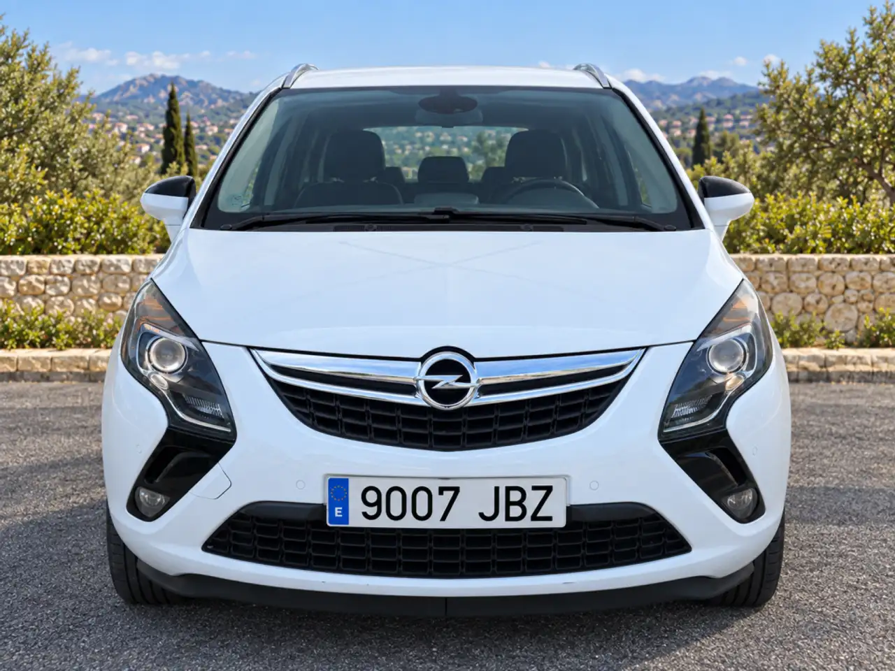 2015 Opel Zafira Tourer 1.6CDTi S/S Excellence 136, photograph 5