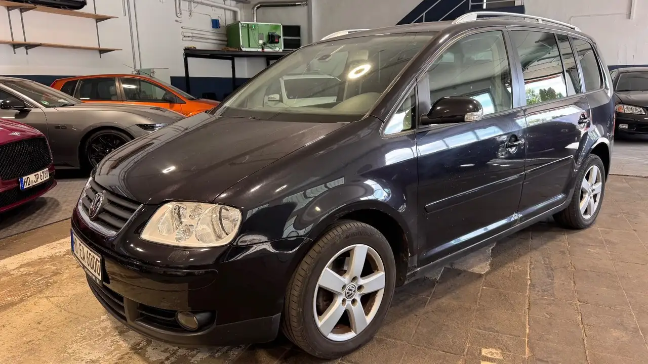 2006 Volkswagen Touran Highline 7 sitze HU/AU 10/2018, photograph 2