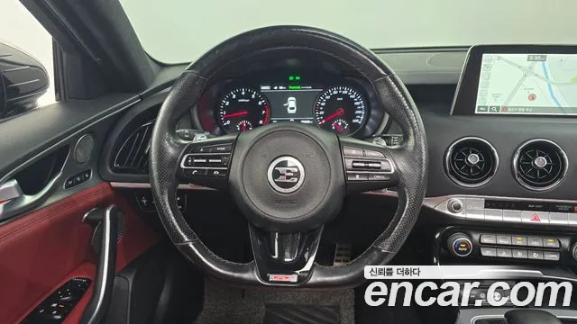 2018 Kia Stinger 3.3 Turbo AWD, photograph 12