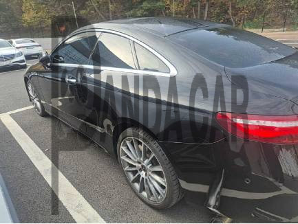 2020 Mercedes-Benz E 450 4MATIC Coupe, photograph 4