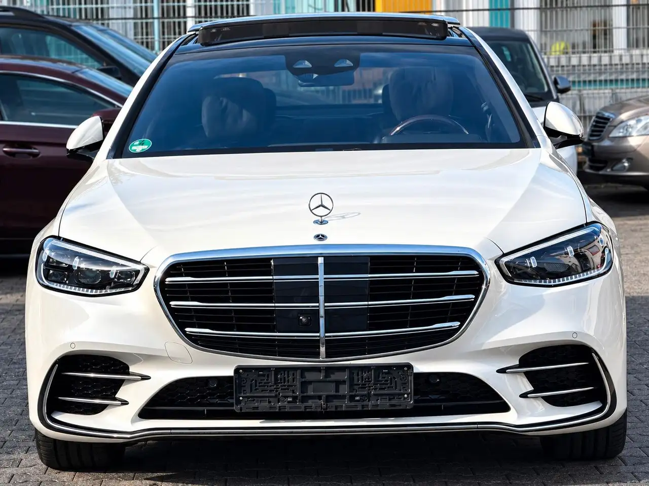 2021 Mercedes-Benz S 500 4Matic AMG Pano HUD, photograph 2