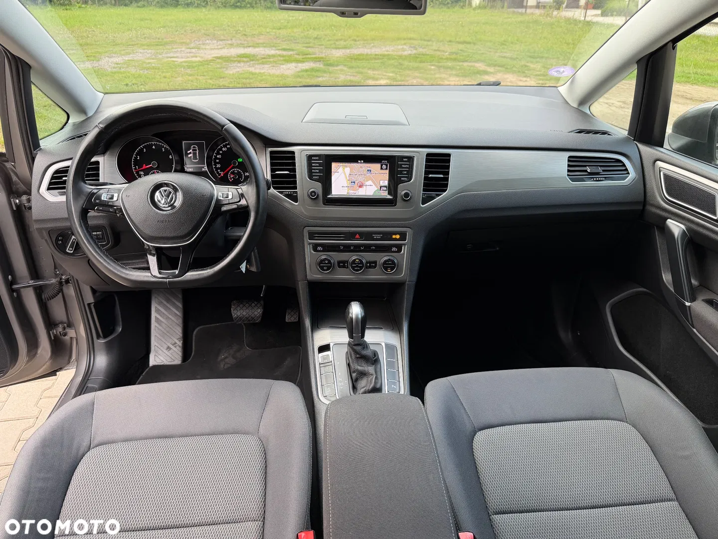 2015 Volkswagen Golf Sportsvan 1.4 TSI (BlueMotion Technology) DSG Comfortline, photograph 2