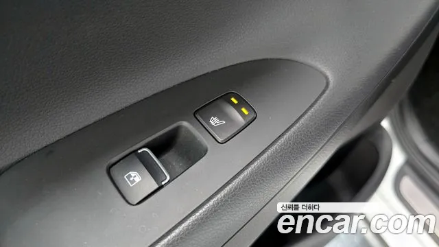 2021 Hyundai Grandeur 2.5, photograph 2