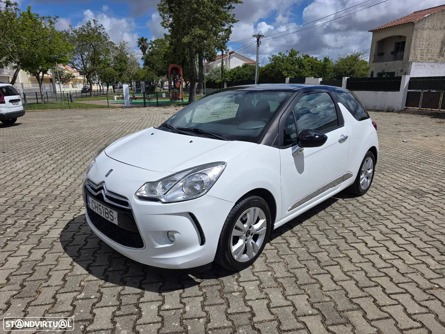 DS DS3 Pure Tech VTi 82 SoChic — photo 1 of 36