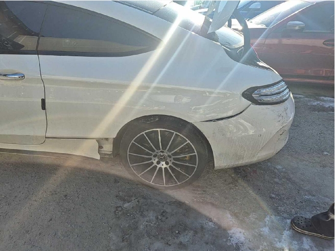 2019 Mercedes-Benz C220 d 4Matic Coupe, photograph 3