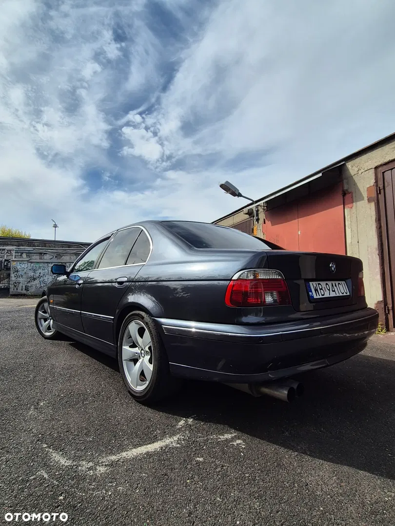 1998 BMW Seria 5, photograph 4