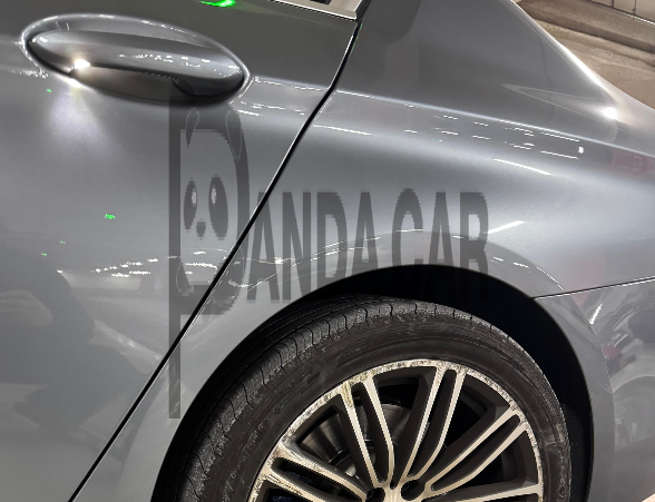2019 BMW 530i xDrive M Sport Package Plus, photograph 2
