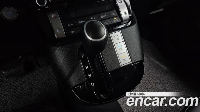 Hyundai Casper Turbo Van — photo 1 of 33
