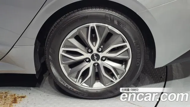 2021 Kia K5 Prestige, photograph 7