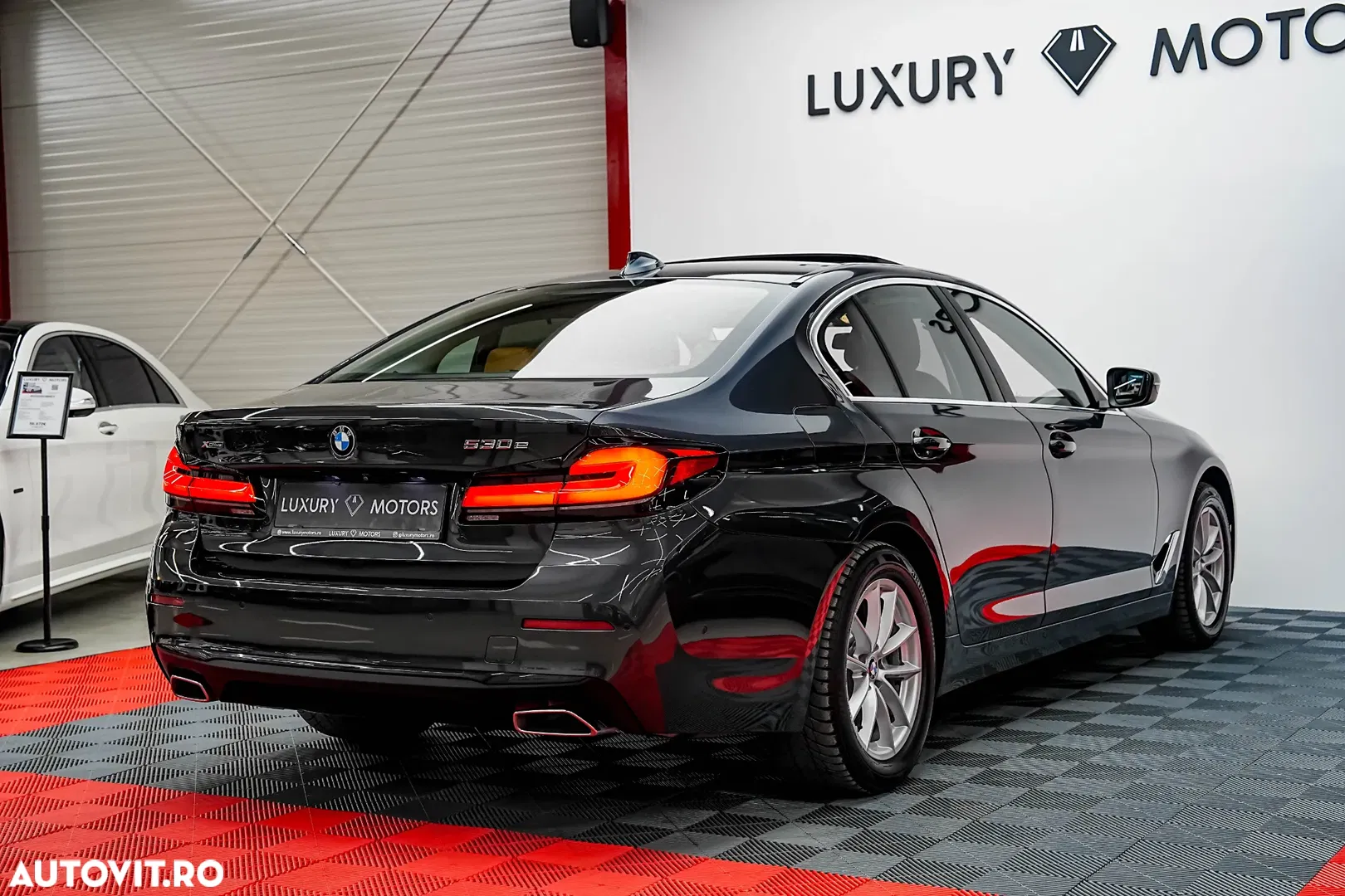 2021 BMW Seria 5 530e xDrive Aut., photograph 9