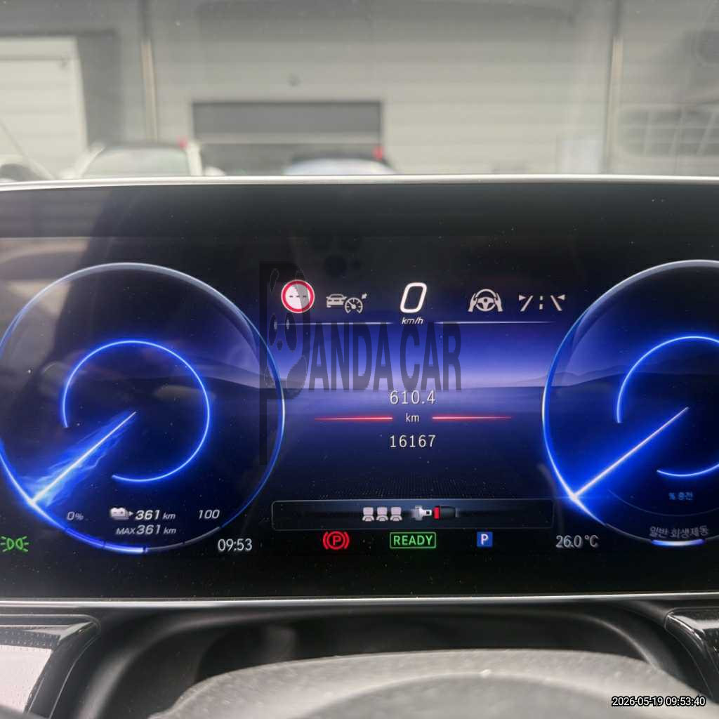 2022 Mercedes-Benz EQS350, photograph 3
