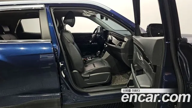 KG_Mobility_Ssangyong KORANDO Gasoline 1.5 2WD C5 — photo 1 of 20