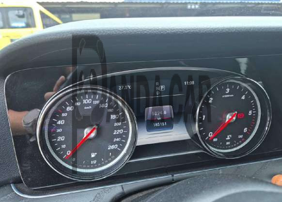 2019 Mercedes-Benz E220 d, photograph 5