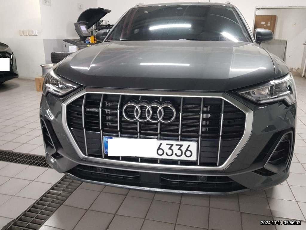 2024 Audi Q3 40 TFSI quattro, photograph 1