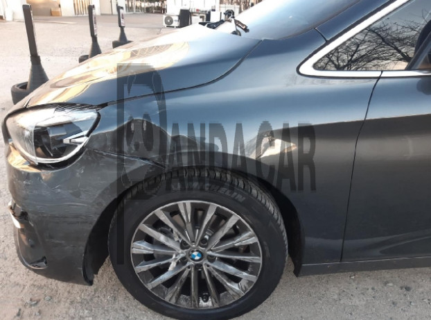 2021 BMW Active Tourer, photograph 2
