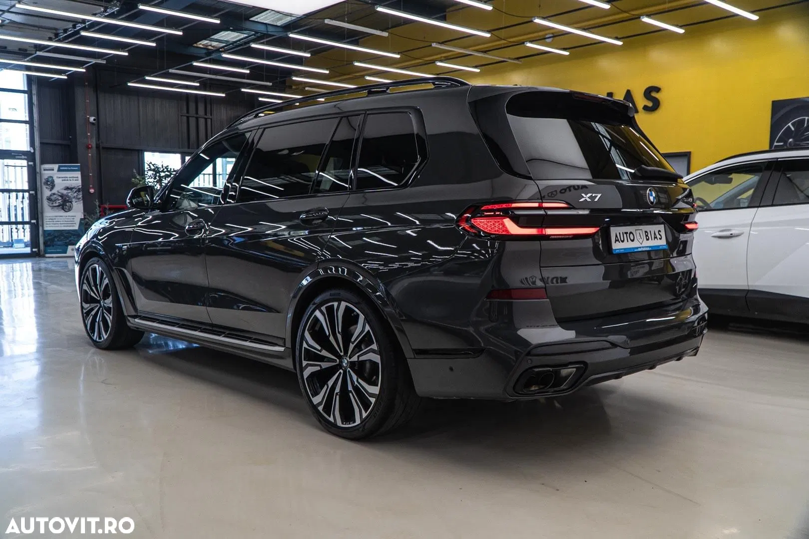 2023 BMW X7 xDrive40i AT MHEV, photograph 7