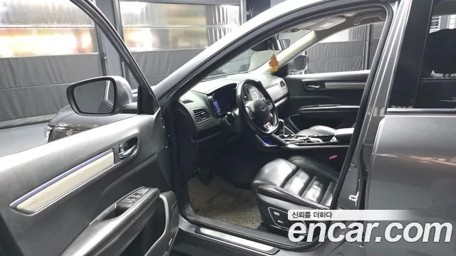 Renault-KoreaSamsung QM6 2.0 GDe PREMIERE 2WD — photo 1 of 30