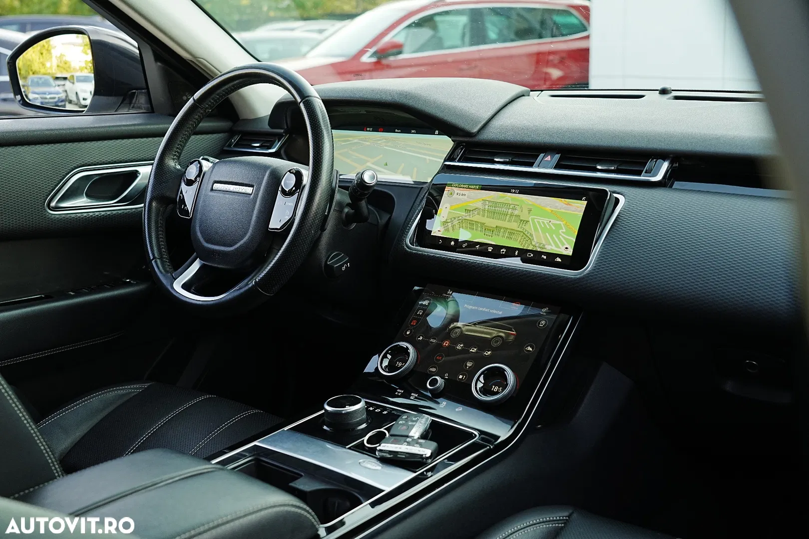 2018 Land Rover Range Rover Velar 2.0 R-Dynamic SE, photograph 5