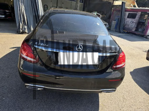 2018 Mercedes-Benz E220 d 4Matic, photograph 1