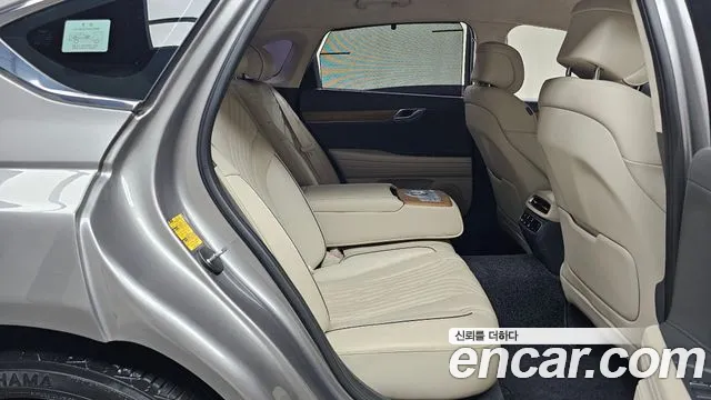 Genesis G80 Gasoline 2.5 Turbo AWD — photo 1 of 33