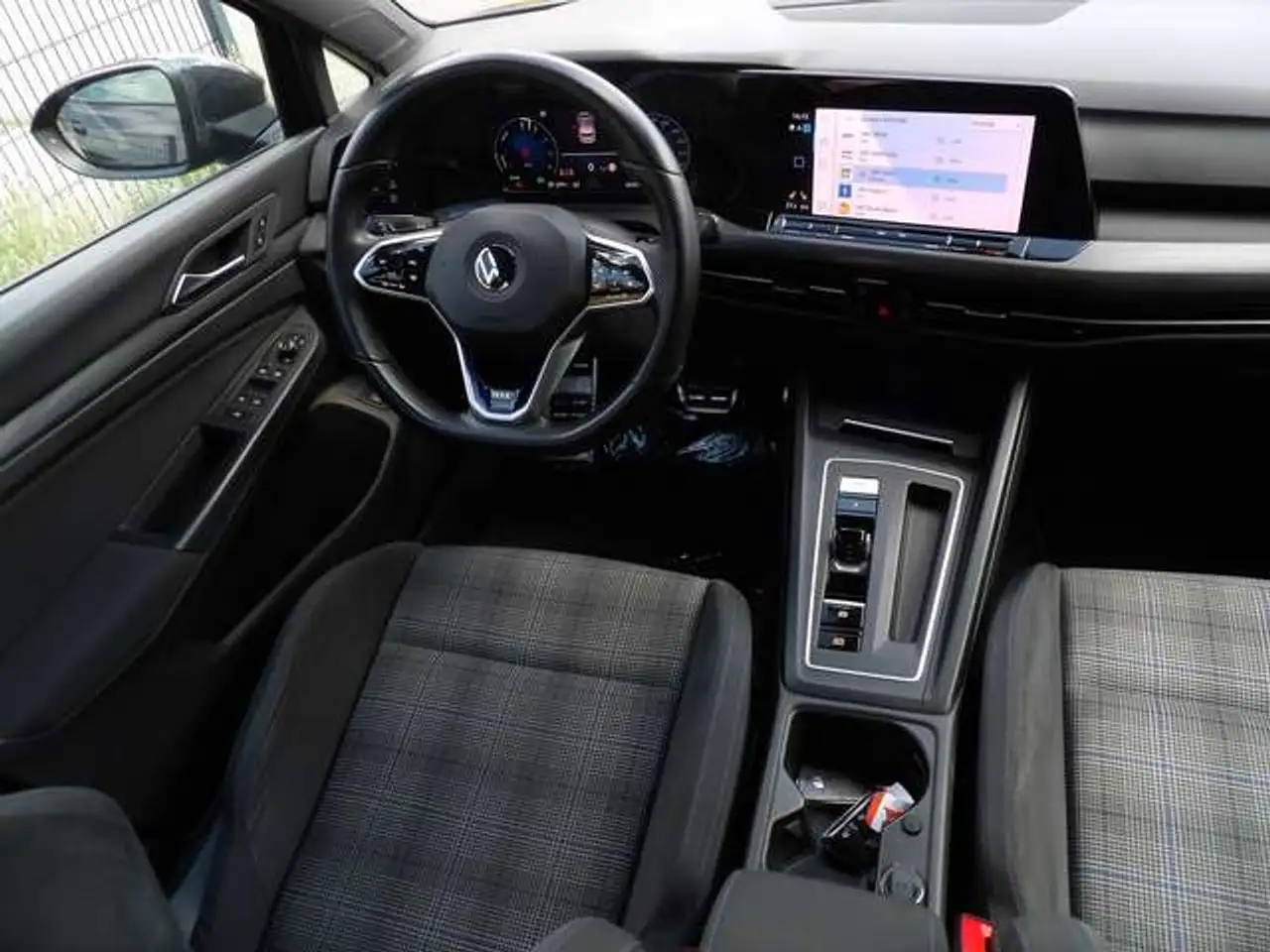 2020 Volkswagen Golf GTE Golf 1.4 TSI PHEV GTE DSG, photograph 8