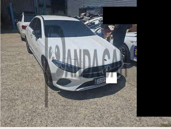 2026 Mercedes-Benz A 220 Sedan, photograph 1
