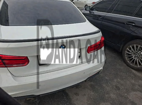 2018 BMW 320i, photograph 1