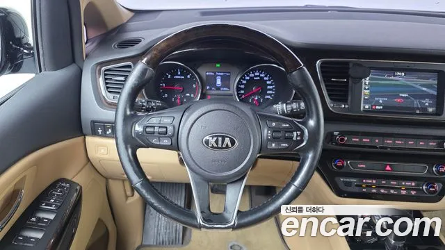 2018 Kia Canival 9-Seater Noblesse, photograph 5
