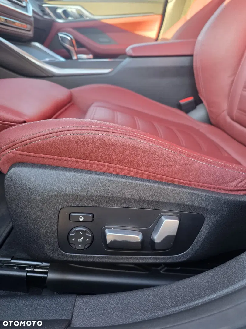 2022 BMW M4, photograph 11