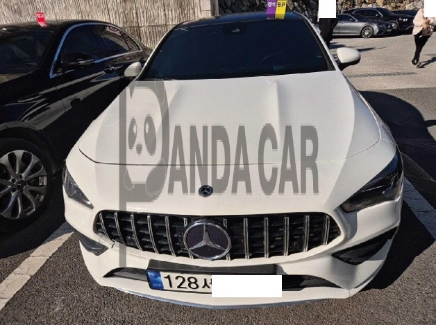 2021 Mercedes-Benz CLA250 4MATIC, photograph 1